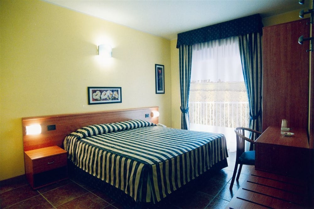 Hotel Blue Ribbon — Vercelli