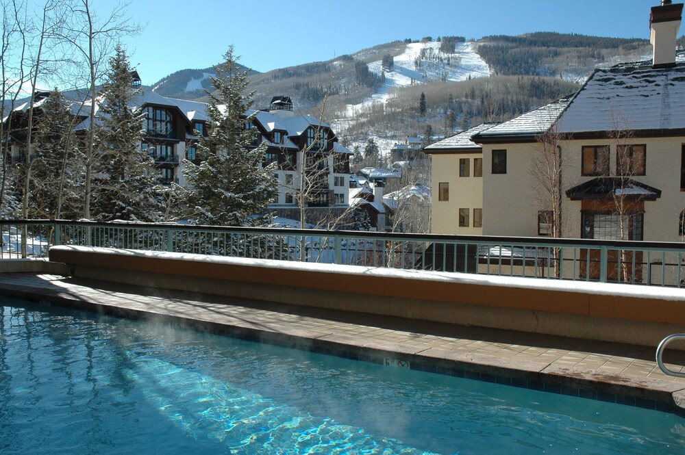 Centennial 2 Bedroom Condo Unit no. 10 — 4-Star Luxury Hotel in Avon, United States
