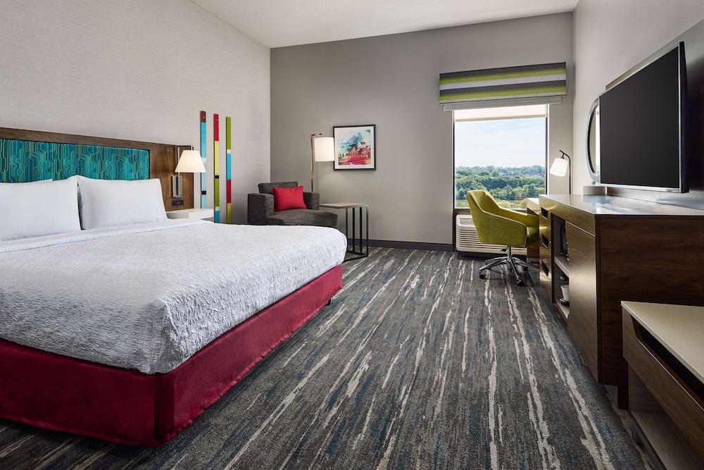 Hampton Inn Massillon - photo 18