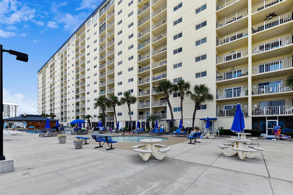 Regency Towers by Book That Condo - photo 49