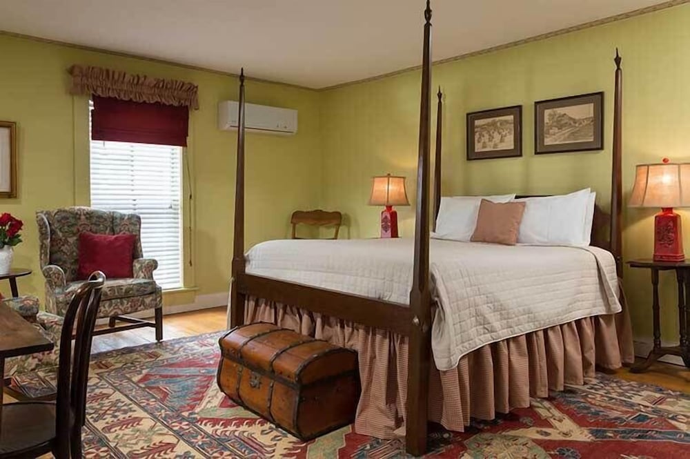 Inner Banks Inn - photo 13