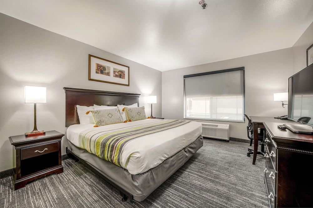 Country Inn & Suites by Radisson Ontario at Ontario Mills CA - photo 67