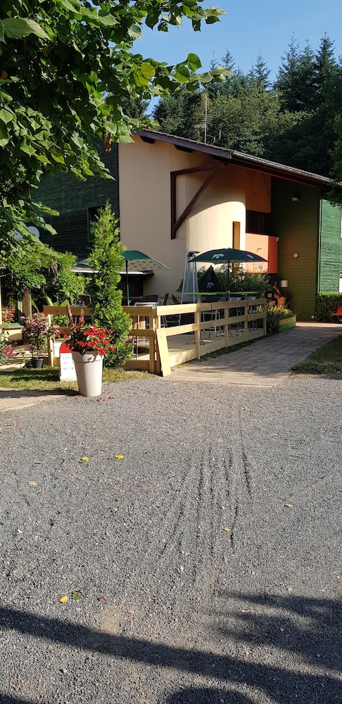 Le Pavillon — hotel in Cosne-Cours-Sur-Loire