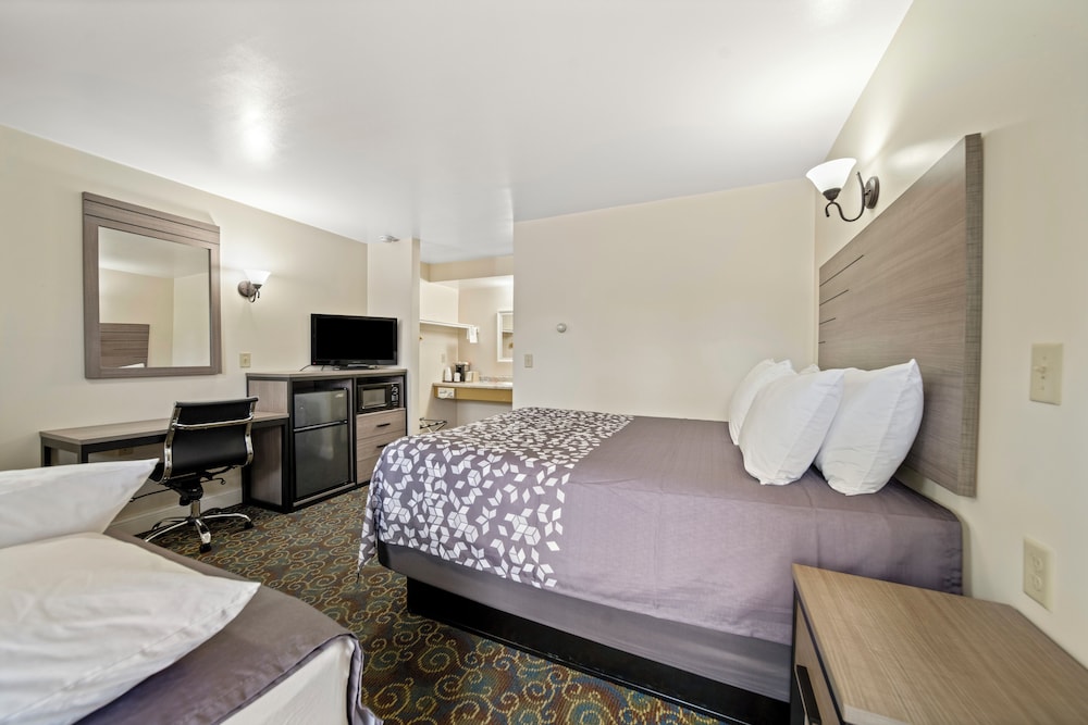 Kingsway Inn - photo 15