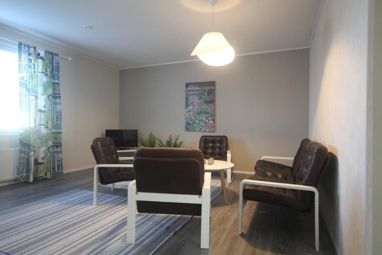 Jääskän Loma Ratatie 3 asunto 1 — 4-Star Luxury Hotel in Kauhava, Finland