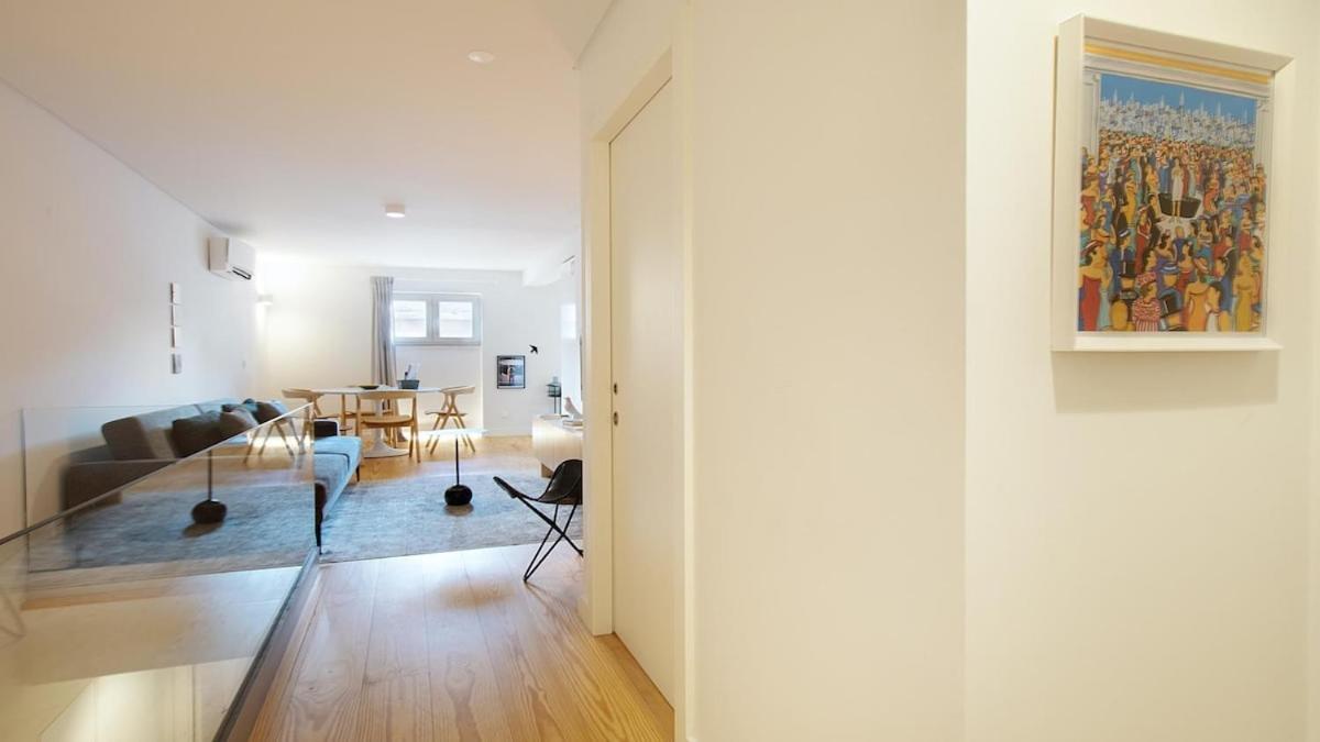 Principe Real Charming Duplex Apt AC Ground Floor — 4-Star Luxury Hotel in Lisbon, Portugal
