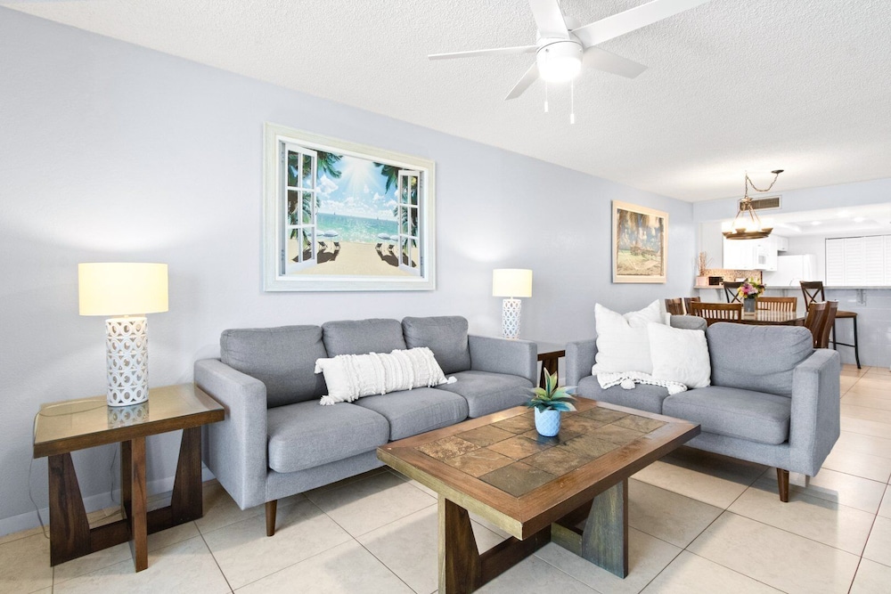 Indian Harbour Beach Club by Happy Palm Stays - photo 24