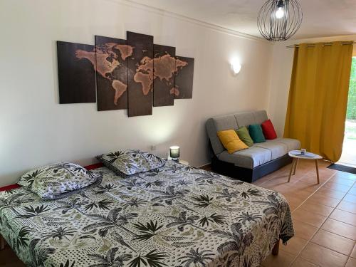 Studio Karatas Village Vacances Animé Sainte Anne — 4-Star Luxury Hotel in Sainte-Anne, Guadeloupe