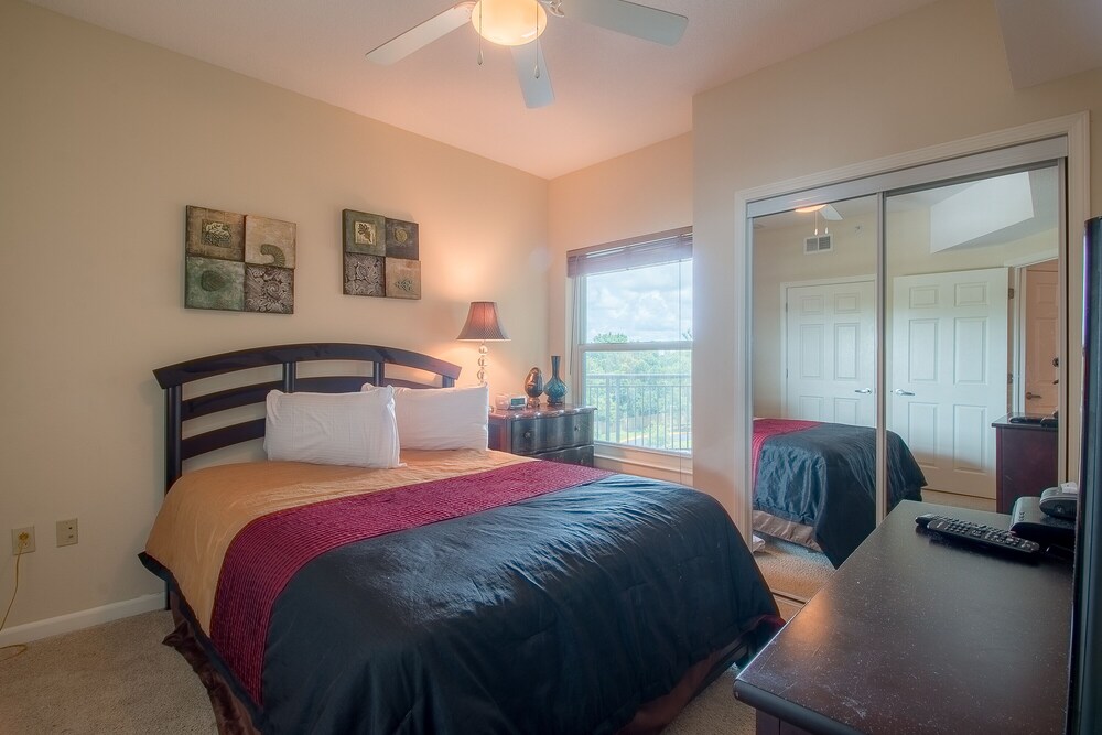 Legacy Towers Legacy II 502 Deluxe - photo 16
