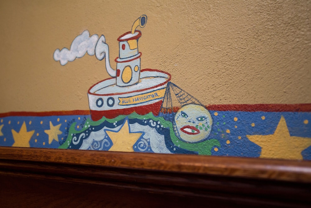 McMenamins White Eagle - photo 11