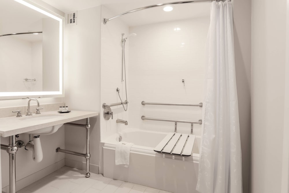 Sheraton Suites Market Center Dallas - photo 20