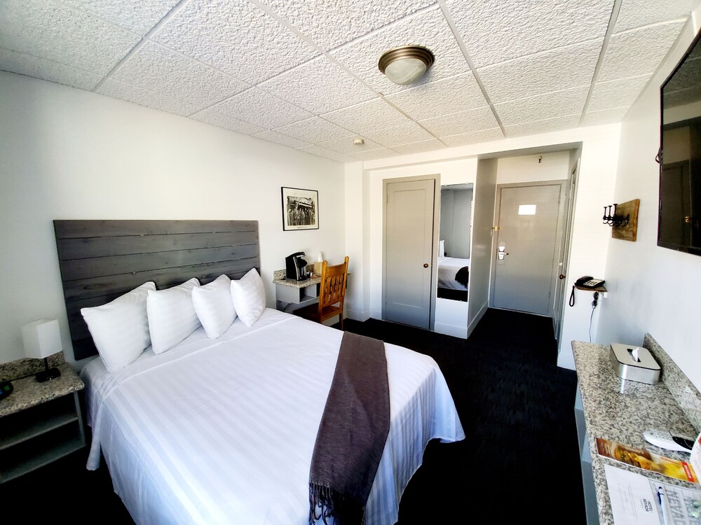 Hotel Nevada - photo 8