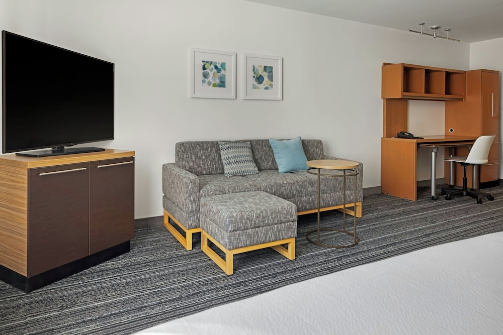TownePlace Suites by Marriott Ontario Airport - photo 14
