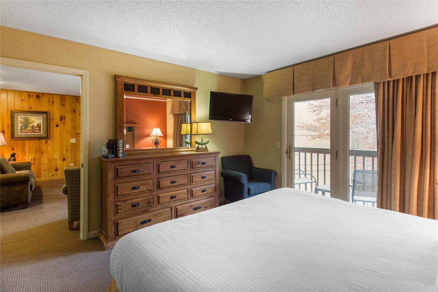 Bluegreen Vacations Blue Ridge Village an Ascend Collection Resort - photo 35