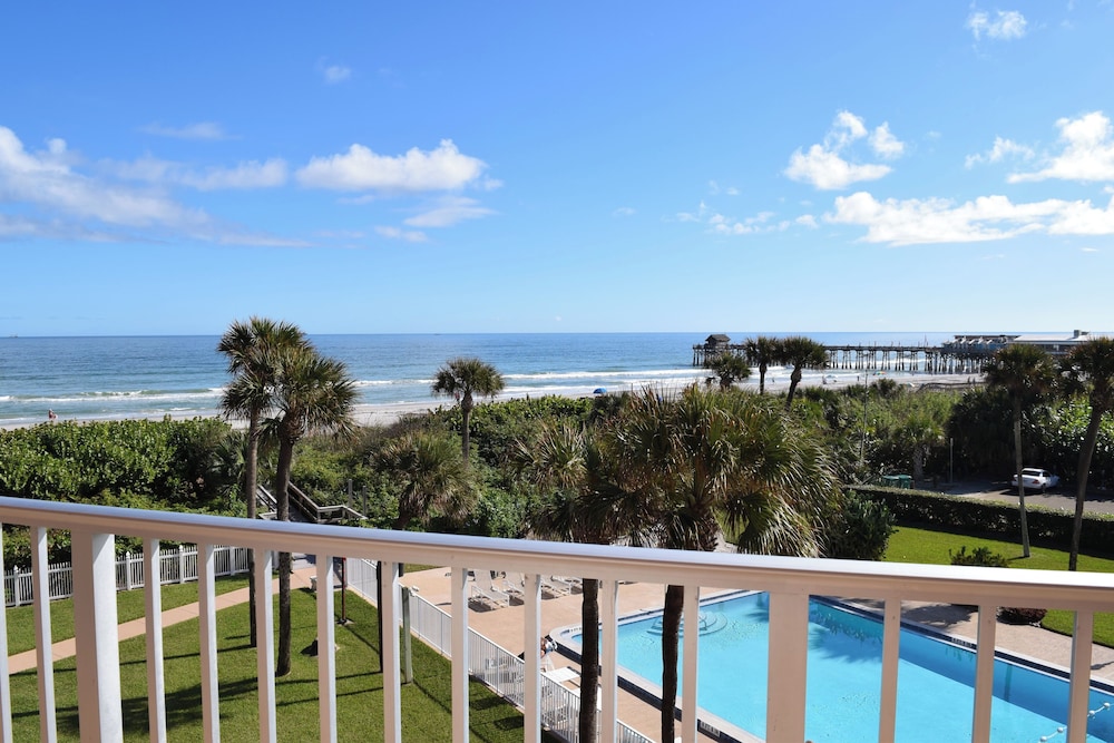 Cocoa Beach Towers by Happy Palm Stays - photo 44