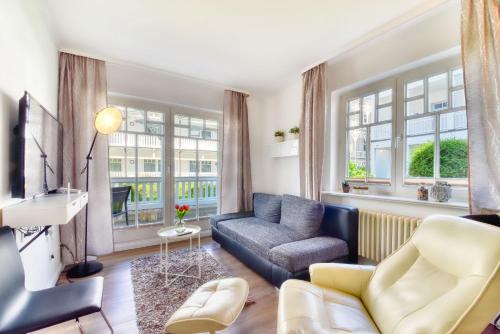 Ferienwohnung Sonnendeck in der Villa Seeadler Binz — 4-Star Luxury Hotel in Ostseebad Binz, Germany