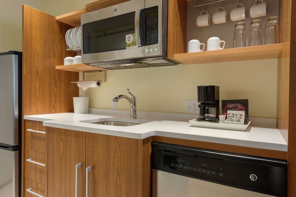 Home2 Suites by Hilton Alexandria - photo 11