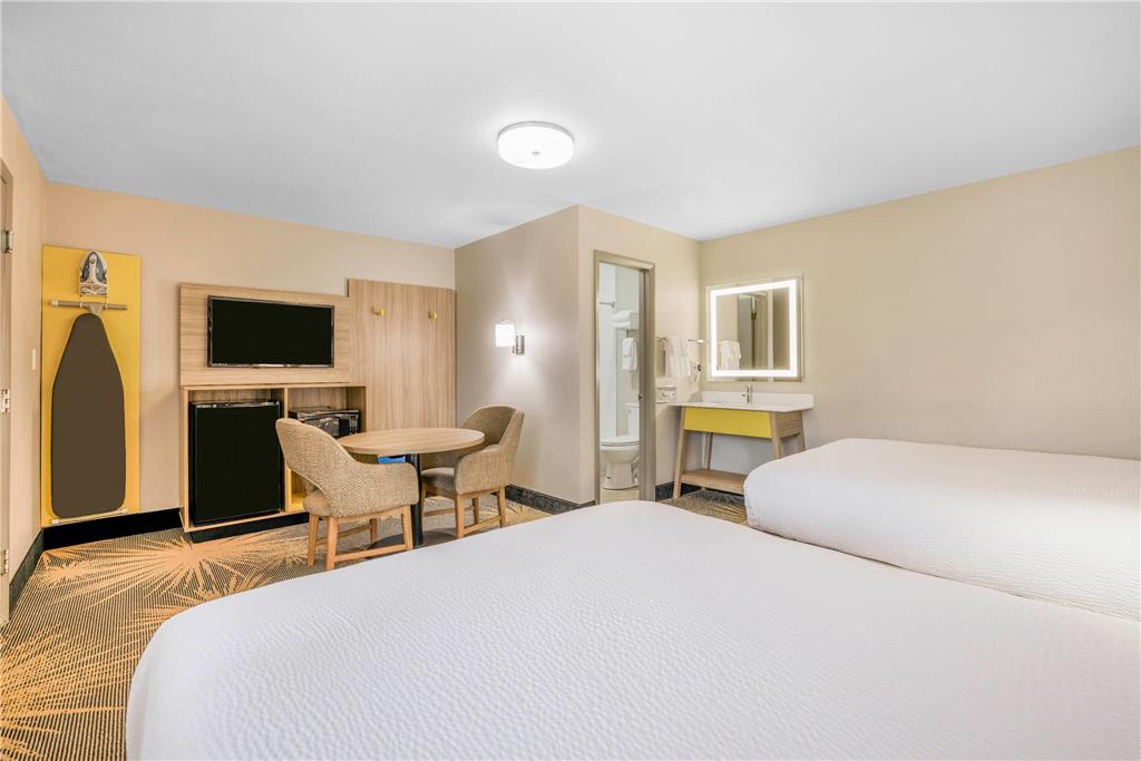 Days Inn by Wyndham Cortez - photo 31