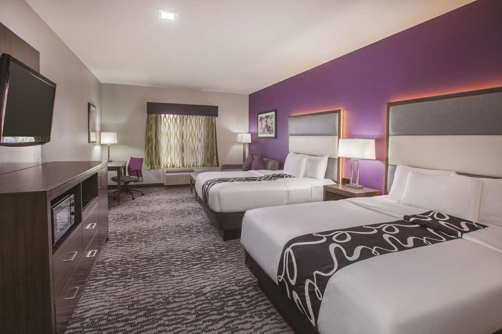 La Quinta Inn & Suites by Wyndham NW Tucson Marana - photo 29