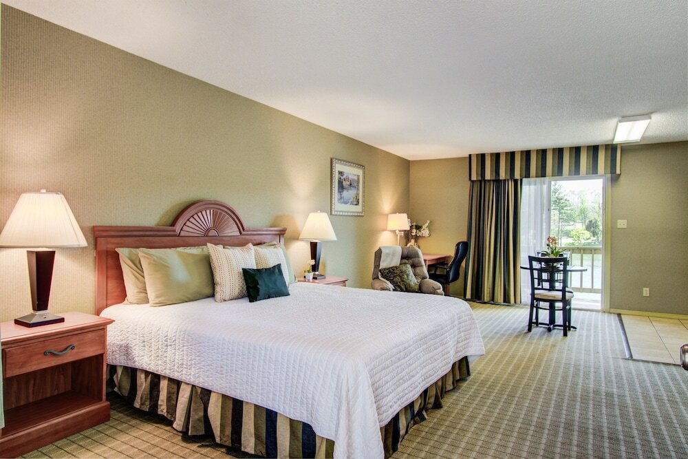 Long Island Lake Resort - photo 5