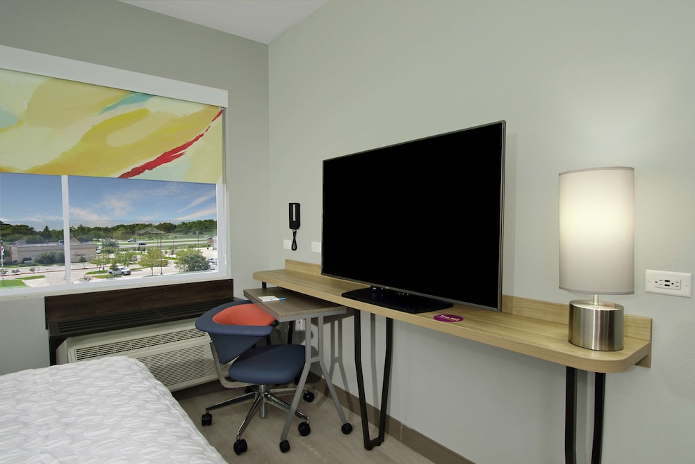 Tru by Hilton Bryan College Station - photo 10