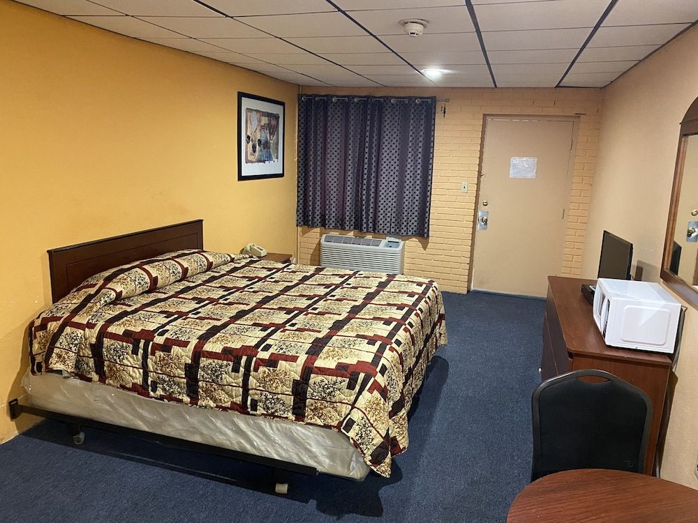 Deer Park Motor Inn - photo 8