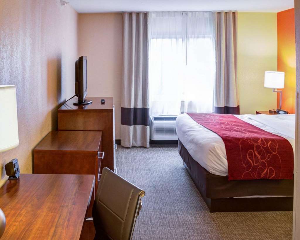 Comfort Suites Omaha Northwest - photo 22