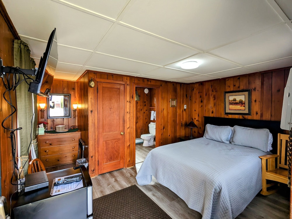 Riverside Motel - photo 14