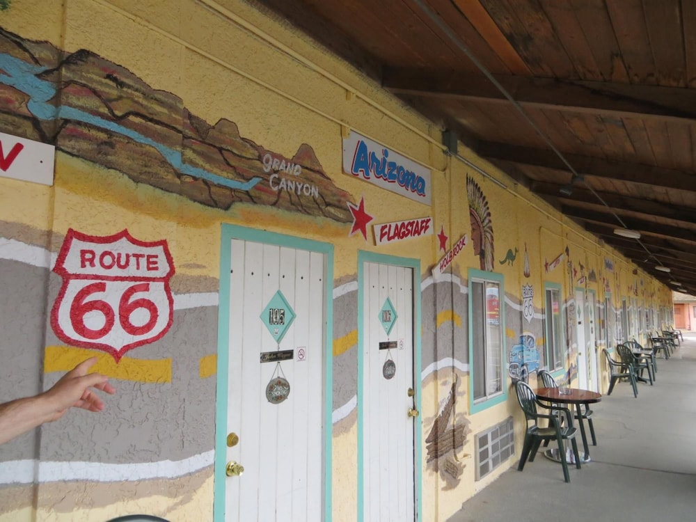 El Trovatore Motel - photo 51
