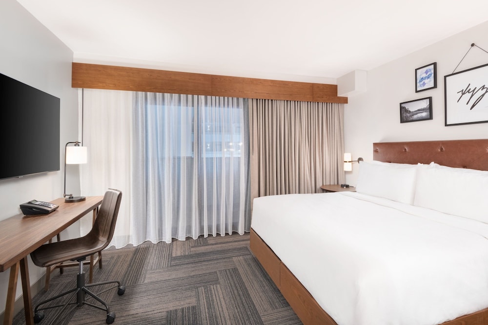 Four Points by Sheraton Spartanburg - photo 8