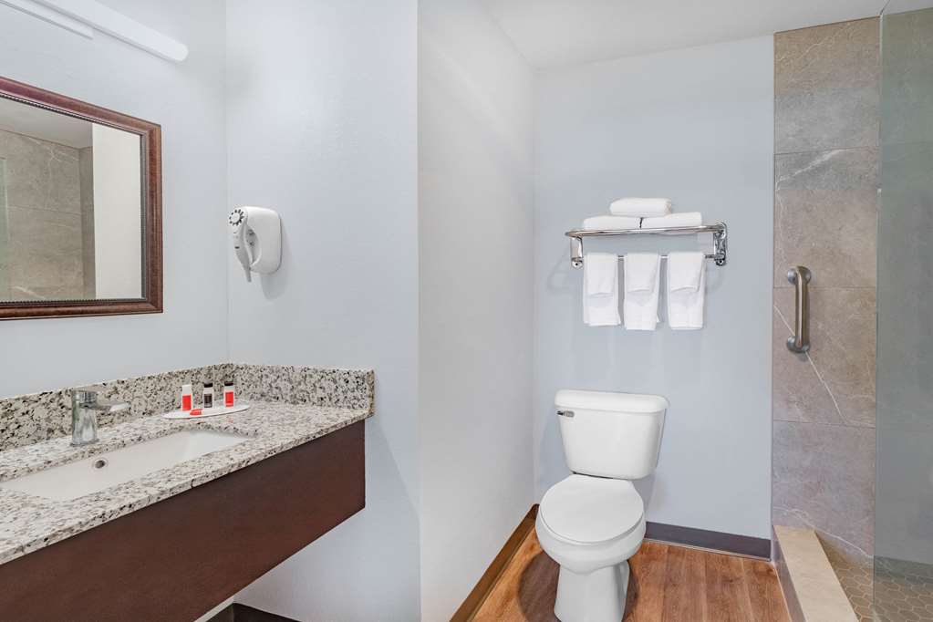 Days Inn by Wyndham Bernalillo - photo 21