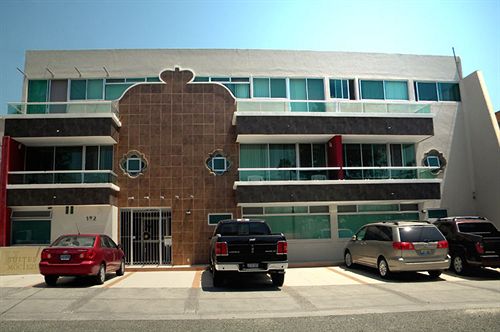 Hotel Suites Moctezuma in Zapopan, Mexico