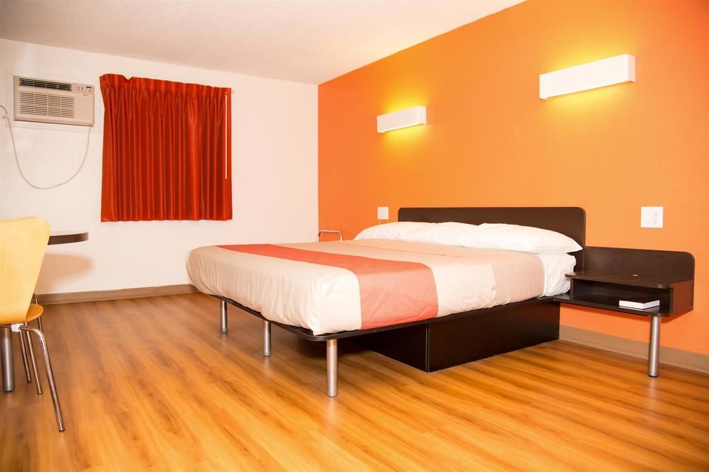 Motel 6 Omaha - photo 22