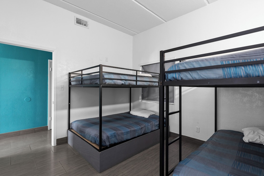 WindWater Hotel - photo 4