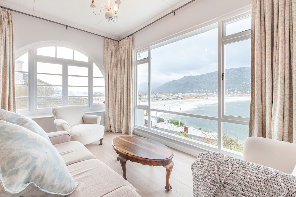 The Cove Superior 3 Bedroom Villa — 4-Star Luxury Hotel in Cape Town, South Africa