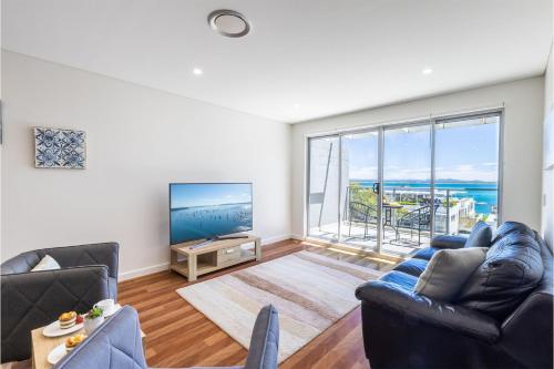 The Shoal 503 Avra Seabreeze — 4-Star Luxury Hotel in Hawks Nest, Australia