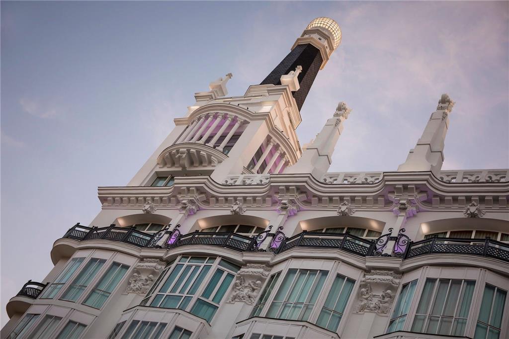 ME Madrid Reina Victoria — 4-Star Luxury Hotel in Madrid, Spain