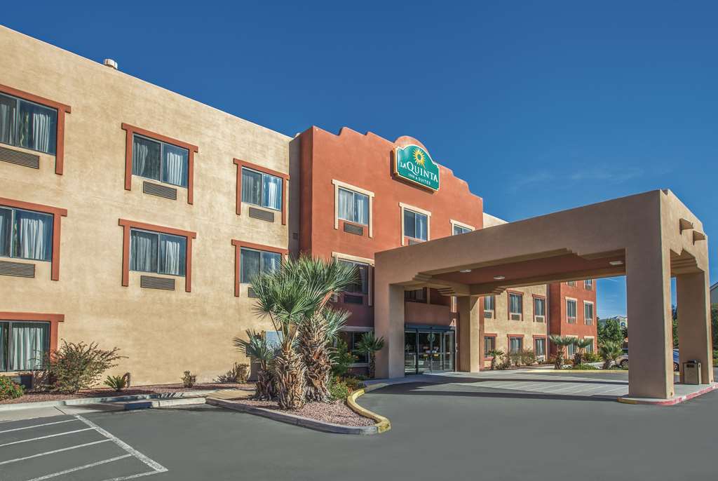 La Quinta Inn & Suites by Wyndham NW Tucson Marana - photo 2
