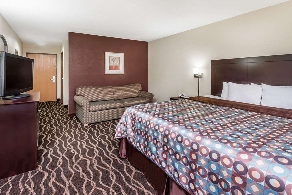 Days Inn & Suites by Wyndham Casey - photo 16