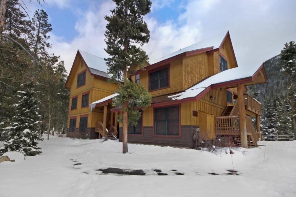 Charming Condo Nestled in the East Keystone Resort Neighborhood Shuttle to Ski Slopes Outdoor Pool and Hot Tub - photo 15