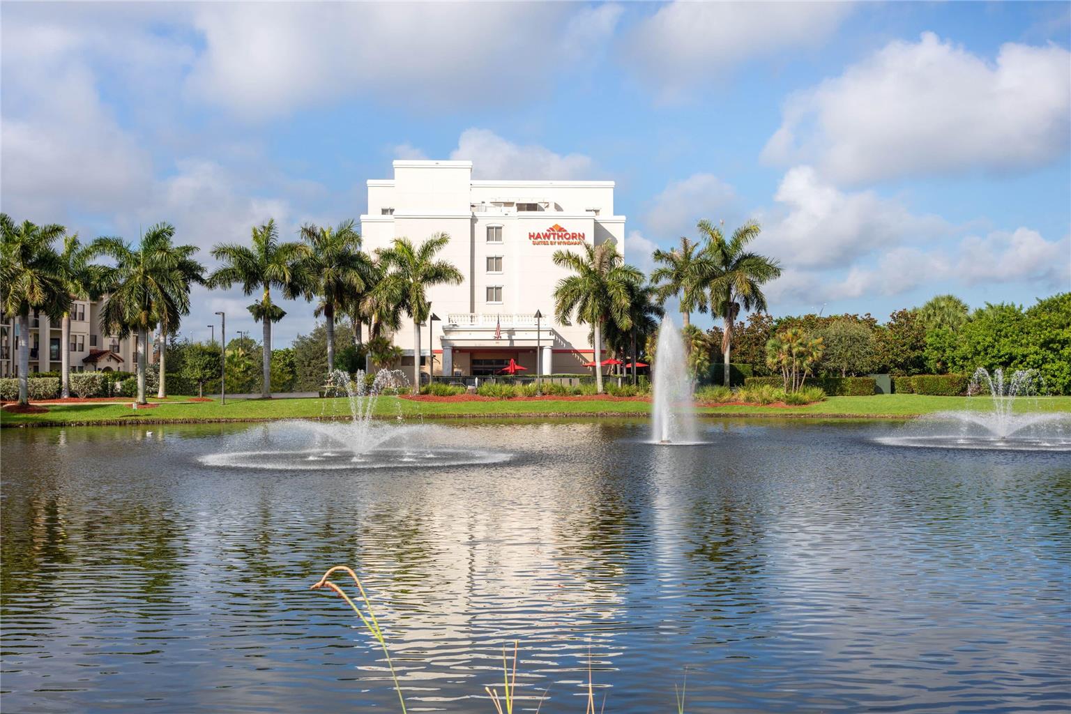 Hawthorn Extended Stay By Wyndham West Palm Beach Airport — West Palm Beach