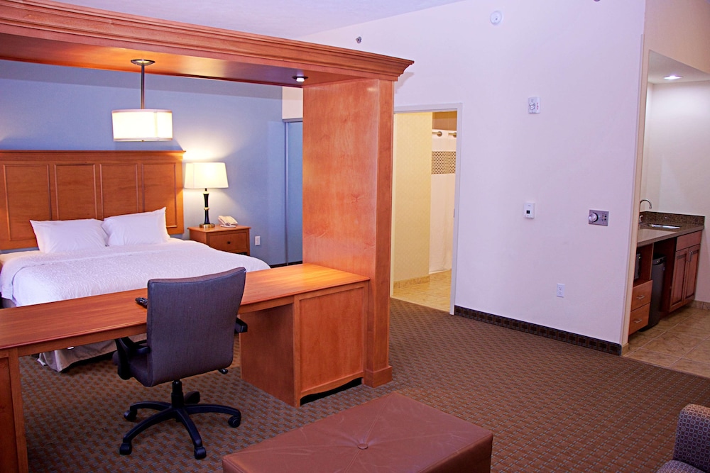 Hampton Inn Sidney NE - photo 32