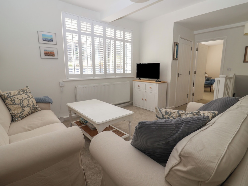 16 Church Street — 4-Star Luxury Hotel in Lyme Regis, United Kingdom