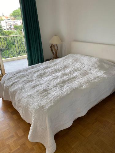 Nice Baie Des Anges - carbon neutral hotel in Nice