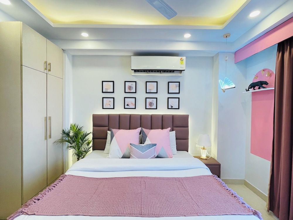 BedChambers Serviced Apartments Sector 38