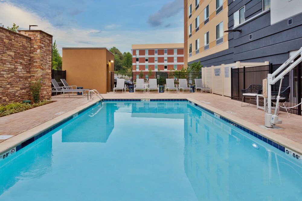 Fairfield Inn & Suites by Marriott Birmingham Colonnade - photo 22