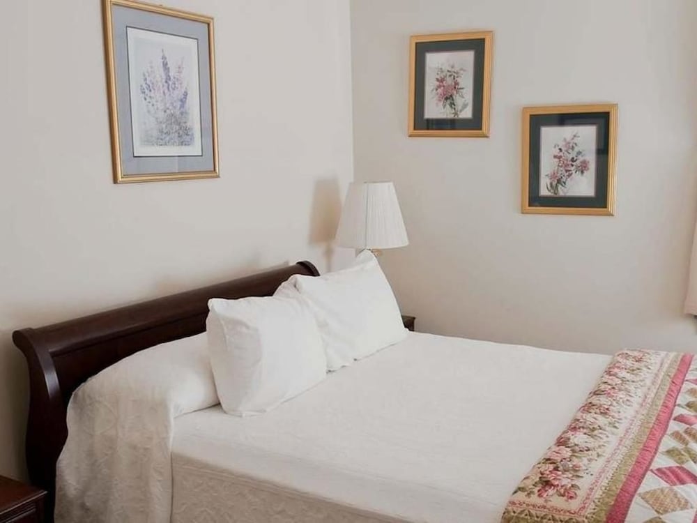 Frederick House - photo 20