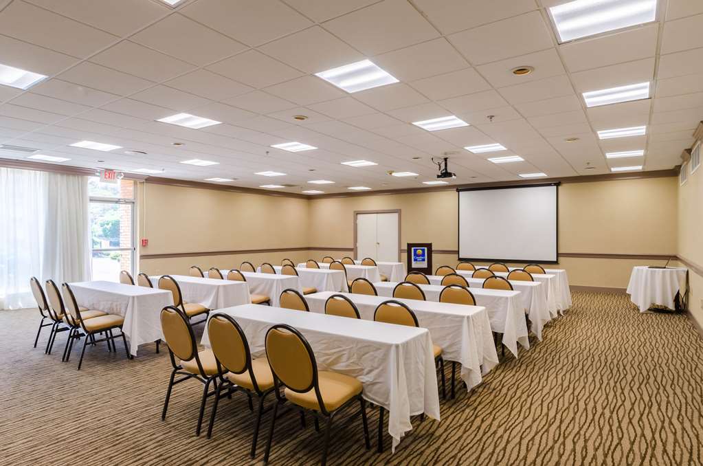 Comfort Inn Randolph Boston - photo 34