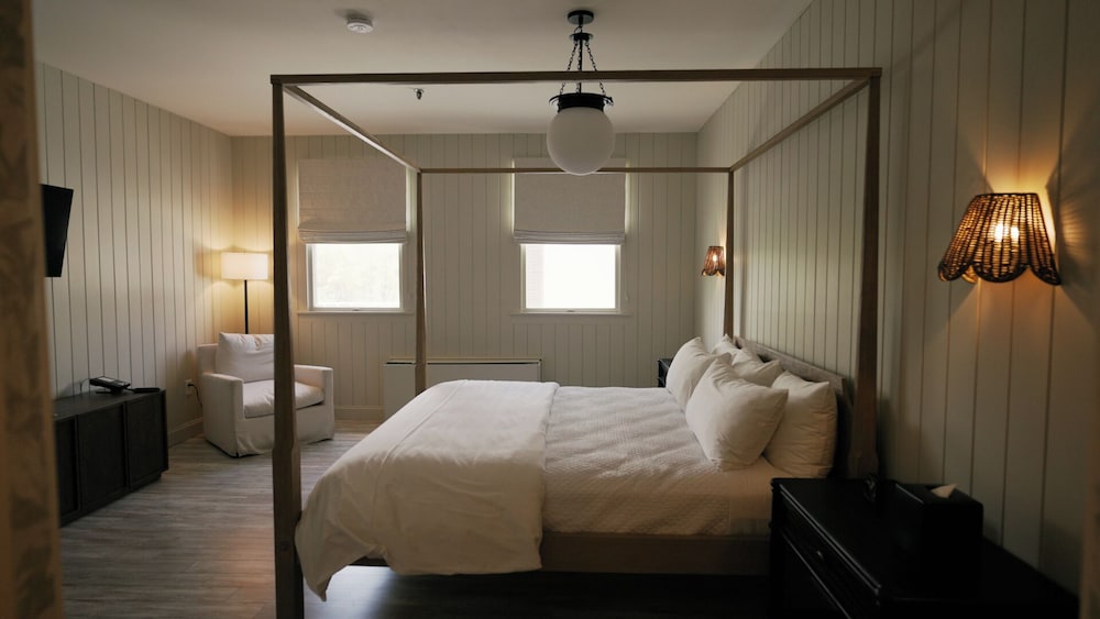 The Litchfield Inn - photo 86