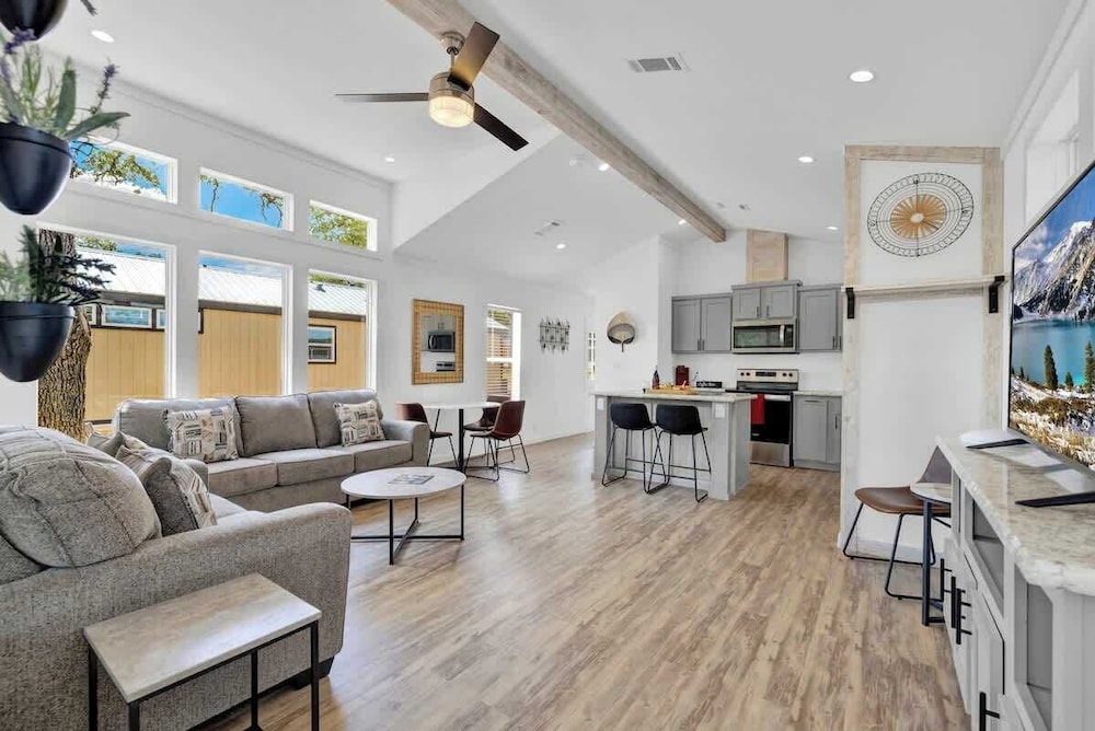 Resort at Fredericksburg Unit 21 - photo 18